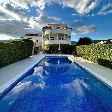 Apartments Villa Ohana Kaštela Zewnętrze zdjęcie